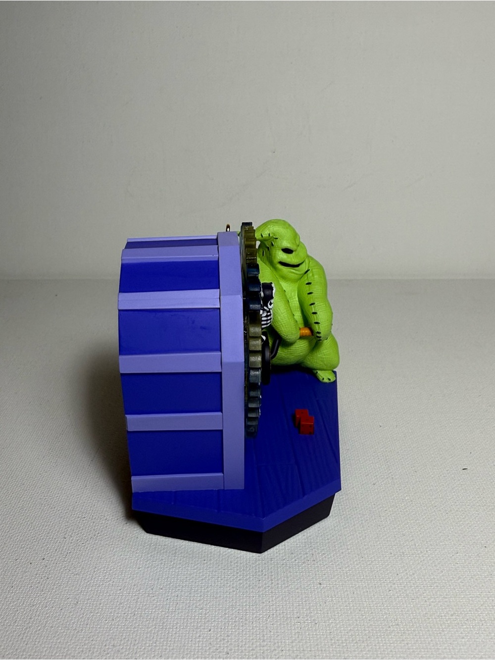 Hallmark Keepsake Ornament Nightmare Before Christmas 30th Anniversary - Picture 3 of 7